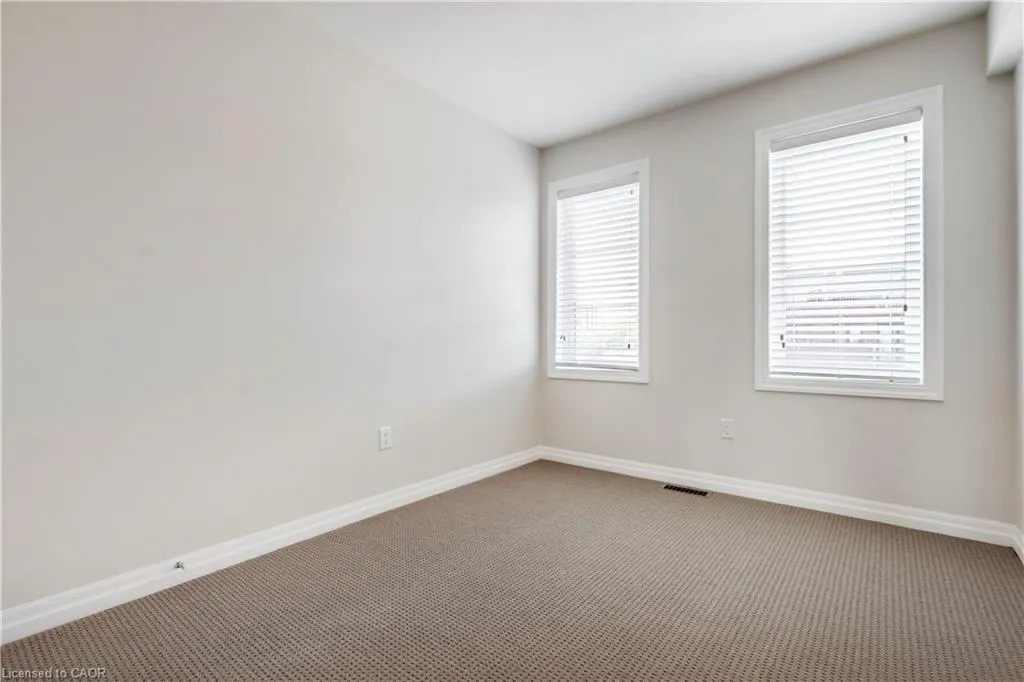 290 Barton Street W, #17