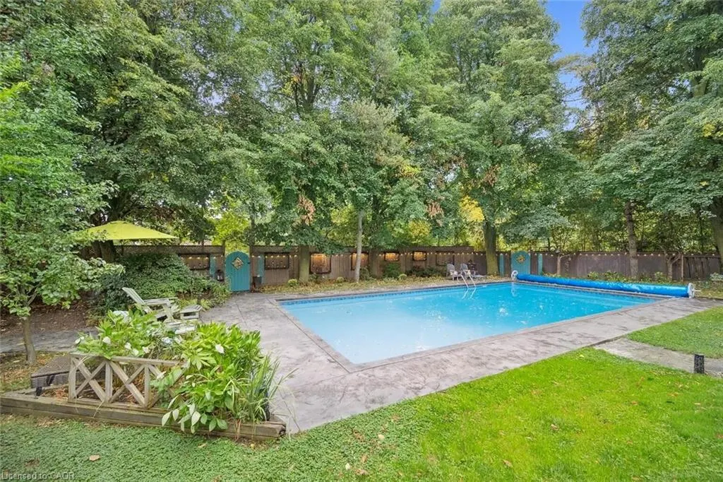 4 Berkley Place