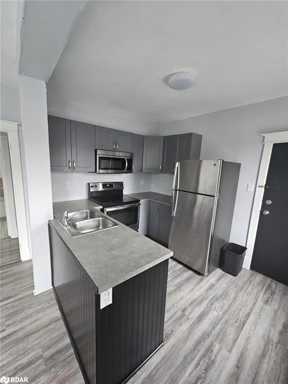 991 Main Street E, #5