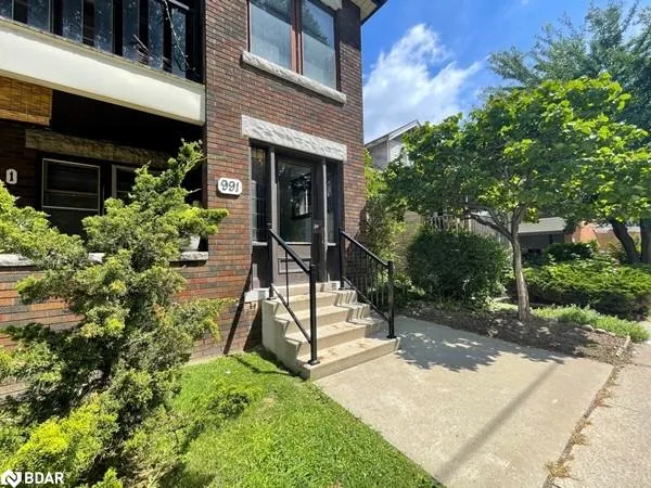 991 Main Street E, #5