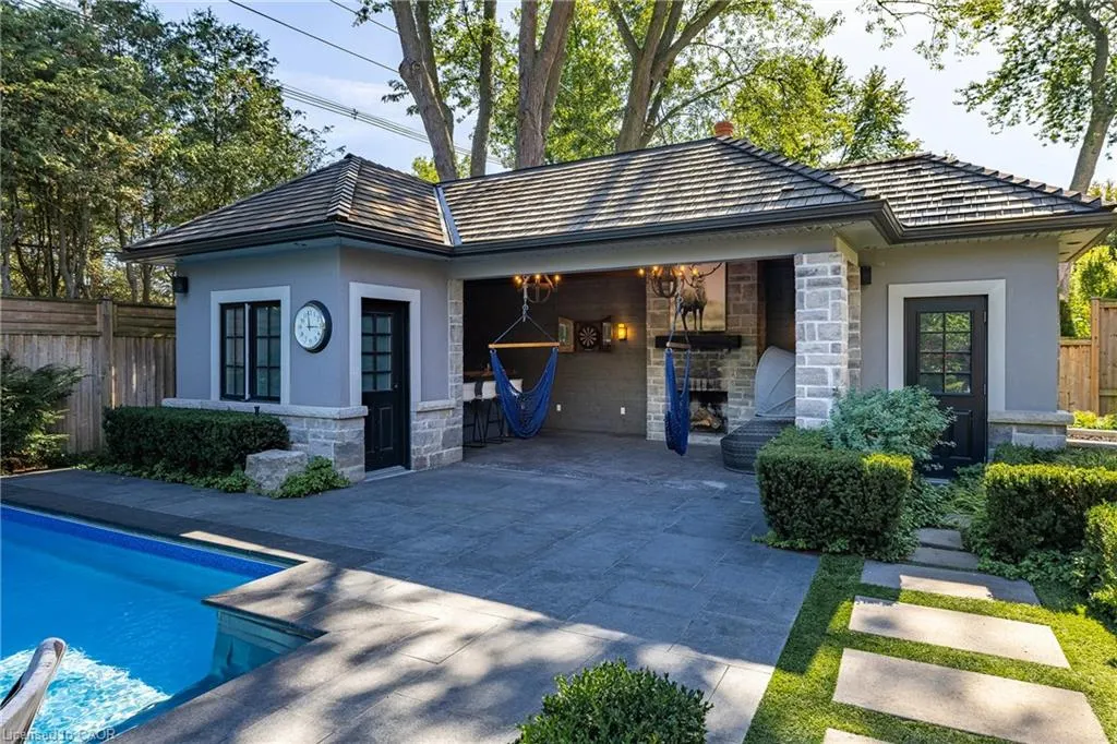 1324 Cambridge Drive