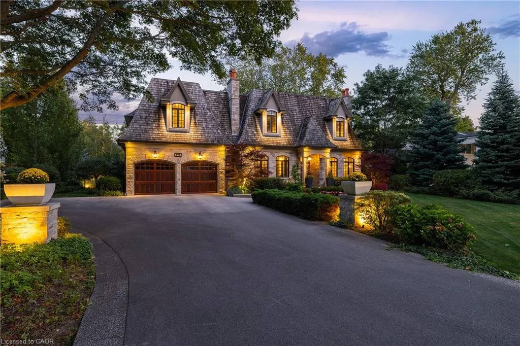 1324 Cambridge Drive