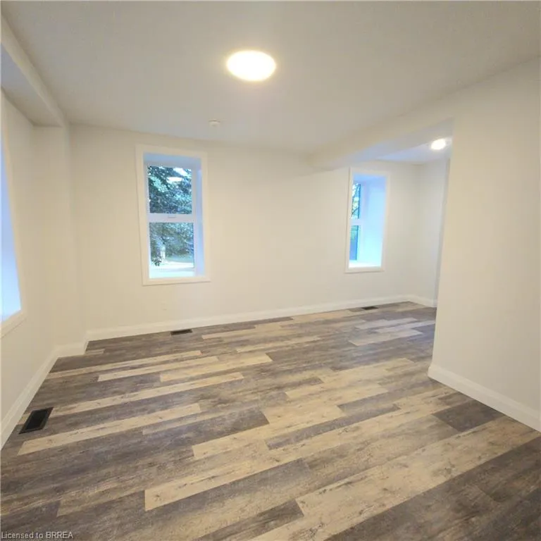 33 Islington Avenue, #1