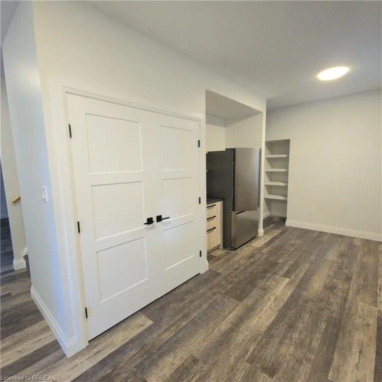 33 Islington Avenue, #1