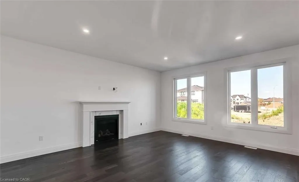 28 Rosina Lane