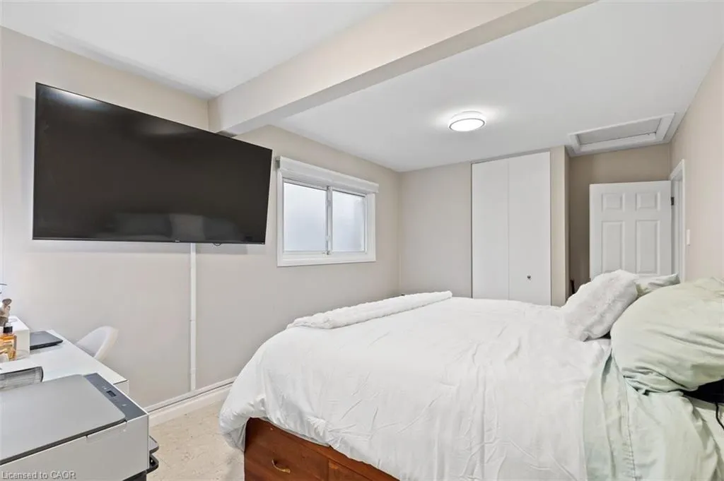 40 Rennie Drive