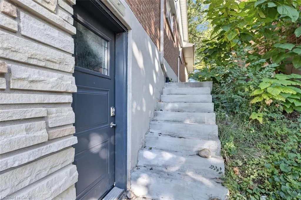 40 Rennie Drive
