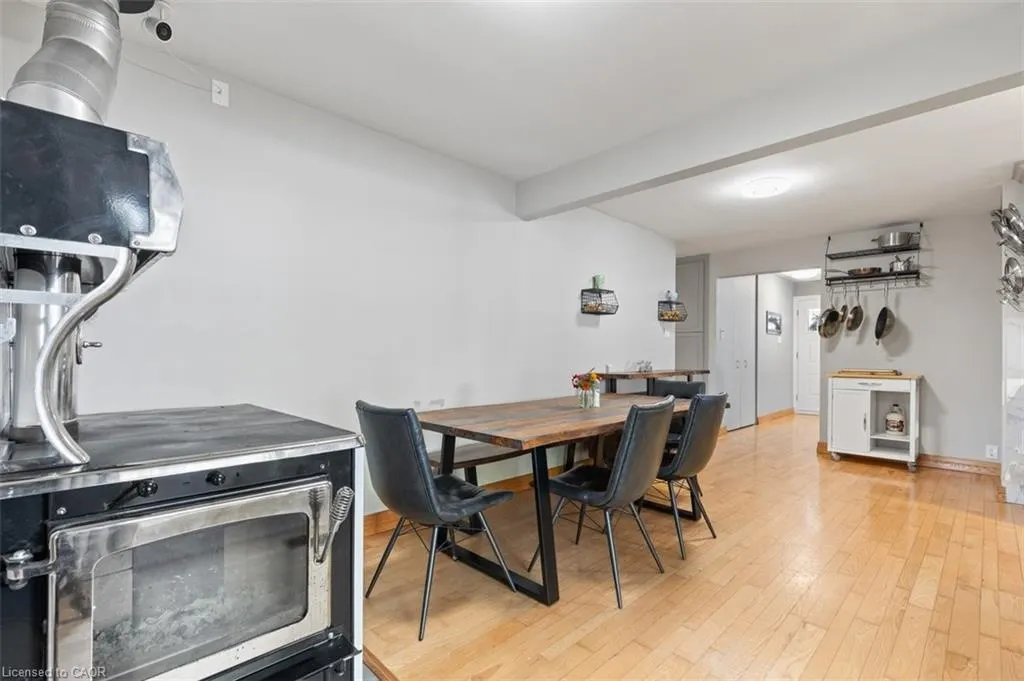 40 Rennie Drive