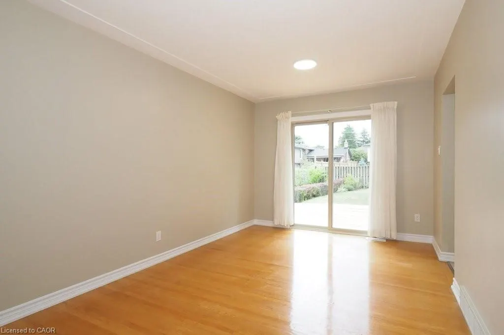 15 Niagara Road