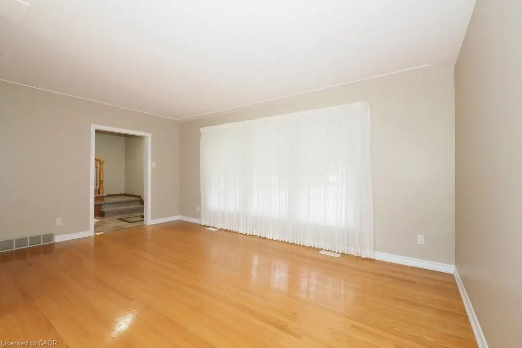 15 Niagara Road