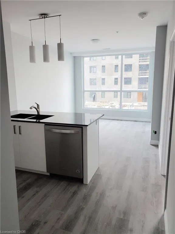 104 Garment Street, #506