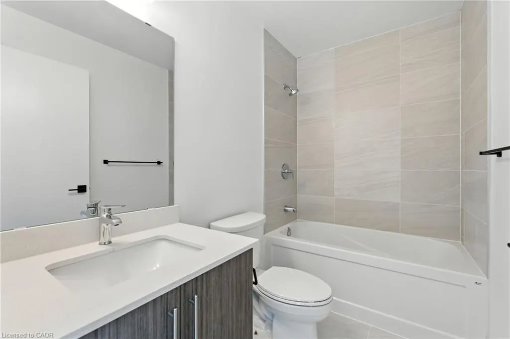 2782 Barton Street E, #1605