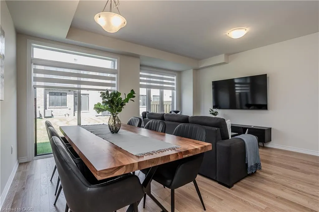 1407 Oakmont Common