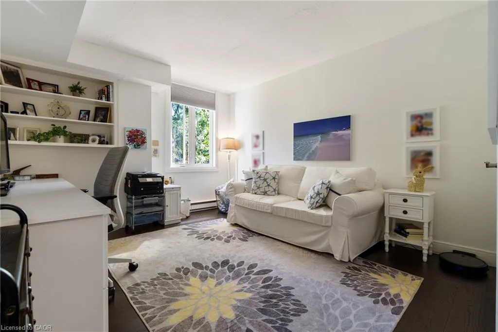150 Wilson Street W, #301