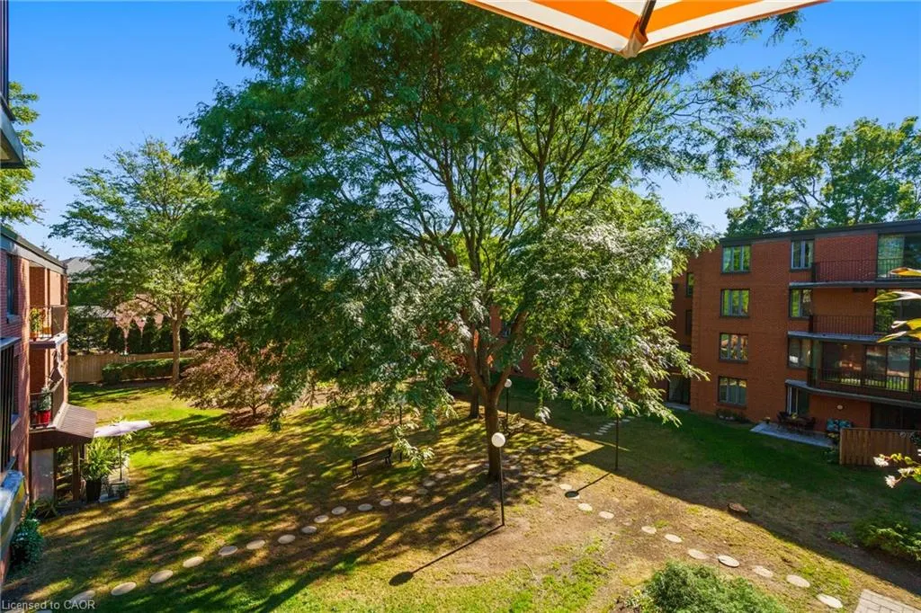 150 Wilson Street W, #301