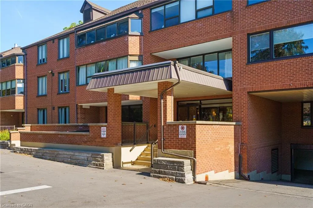 150 Wilson Street W, #301