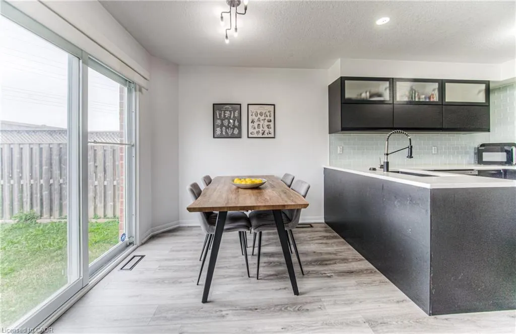 583 Windflower Crescent