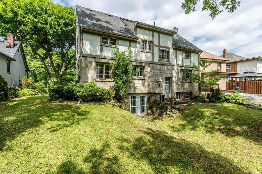 128 River Road