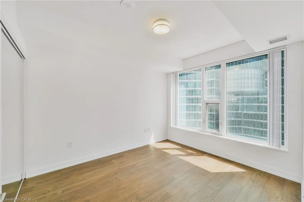 10 York Street, #1109