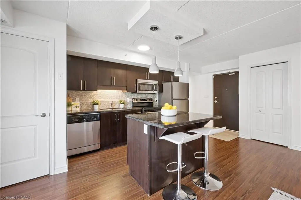 776 Laurelwood Drive, #307