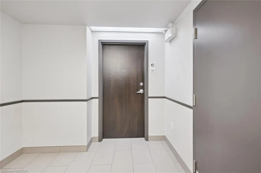 776 Laurelwood Drive, #307