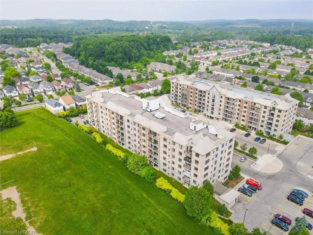 776 Laurelwood Drive, #307