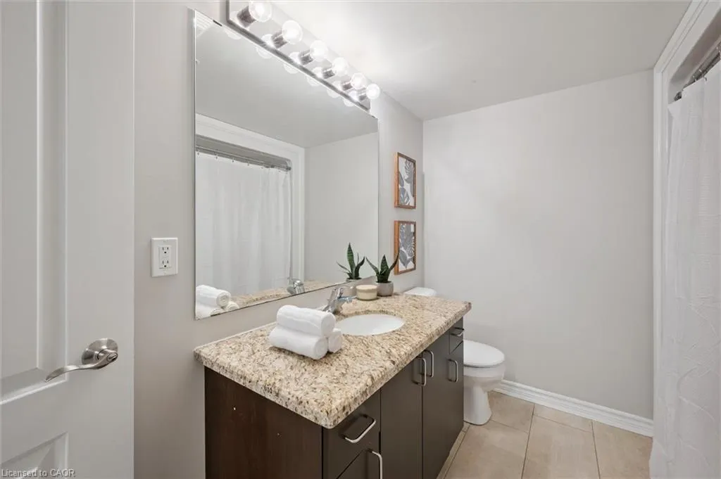 776 Laurelwood Drive, #307