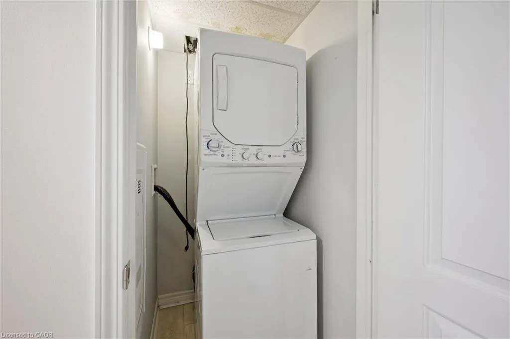 776 Laurelwood Drive, #307