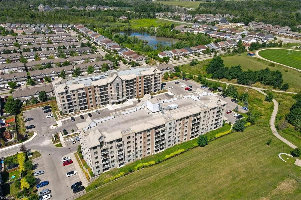 776 Laurelwood Drive, #307