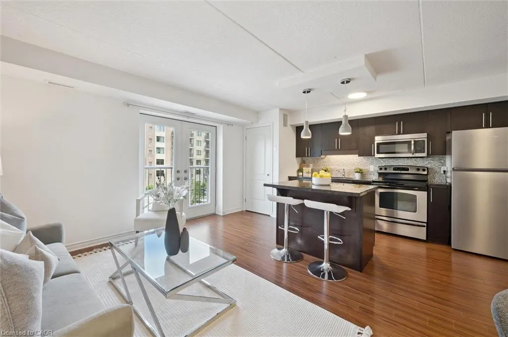 776 Laurelwood Drive, #307