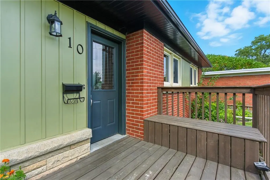 10 Riverview Boulevard