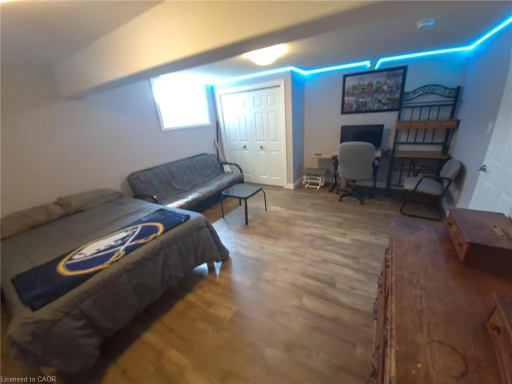 1 Phillips Court