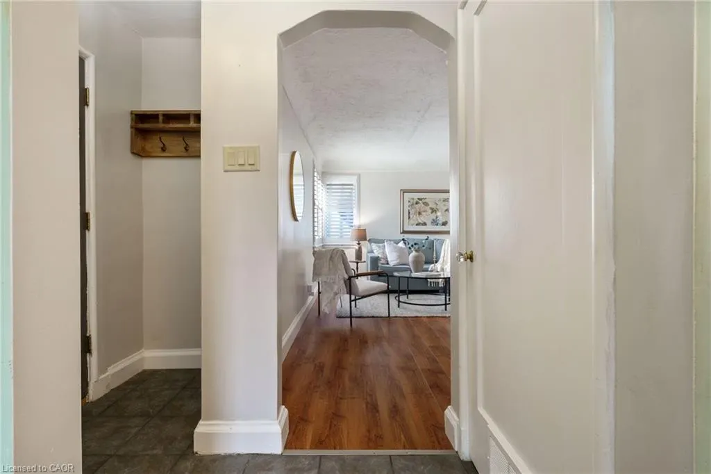 3 Montrose Avenue