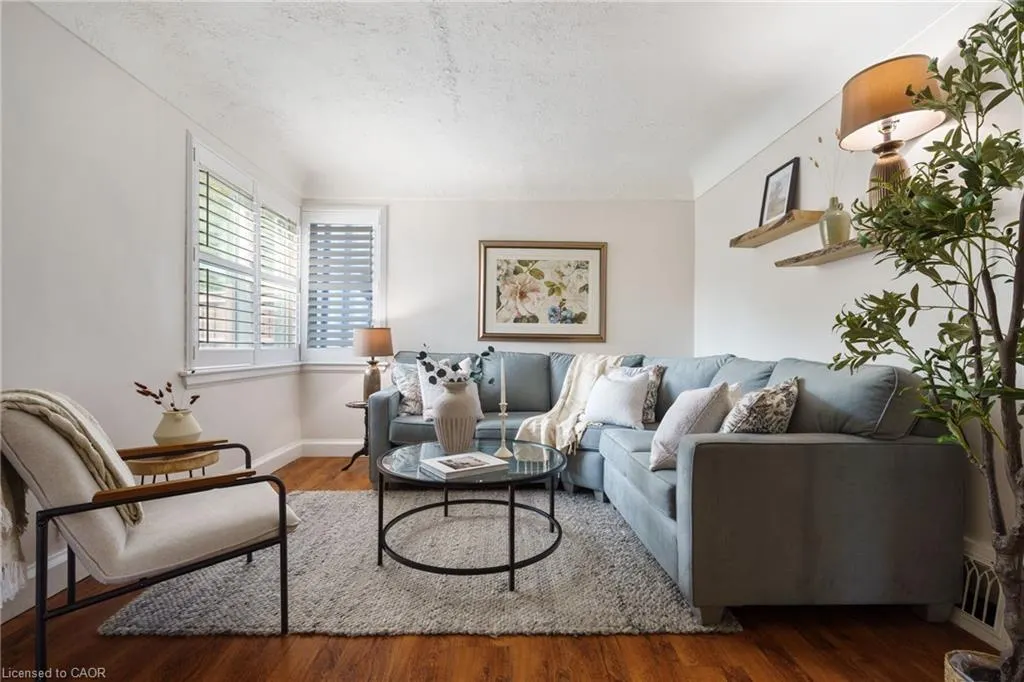 3 Montrose Avenue