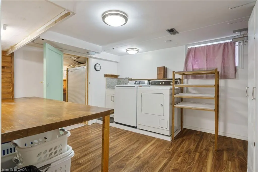 3 Montrose Avenue