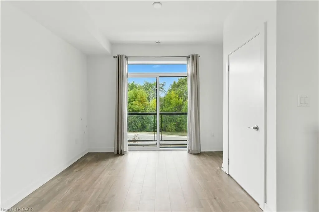 590 North Service Road, #4