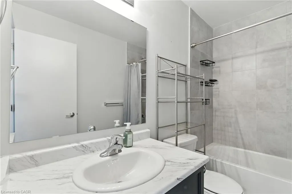 590 North Service Road, #4