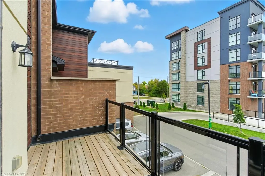 590 North Service Road, #4