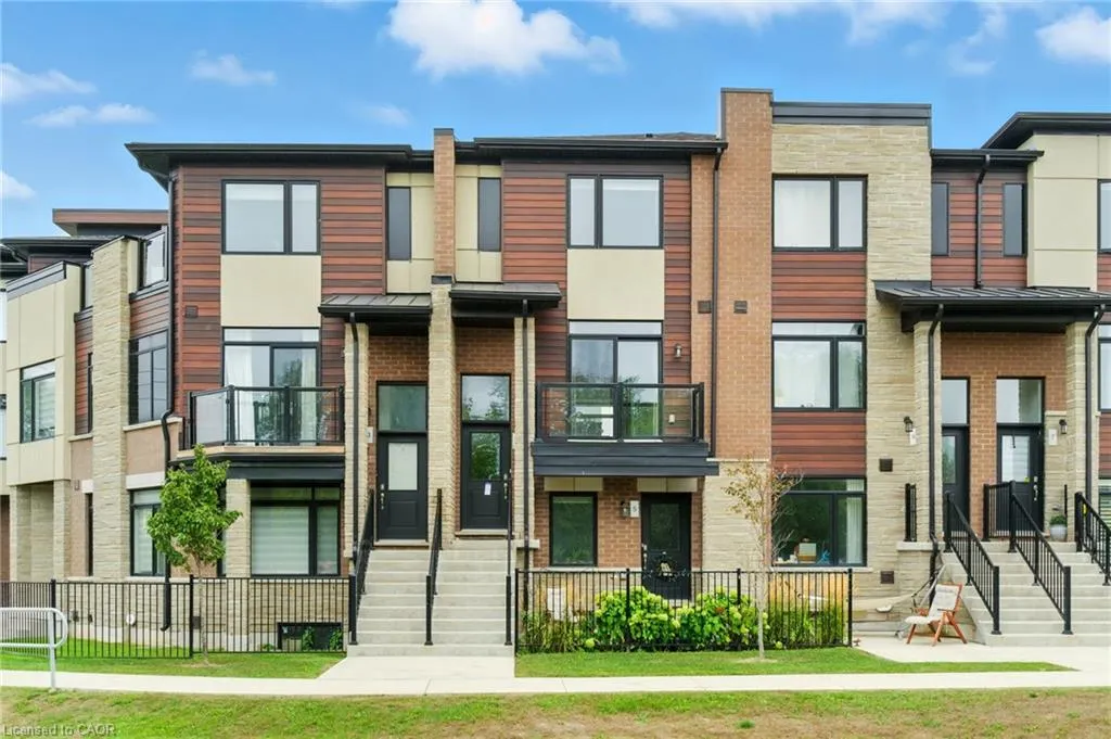 590 North Service Road, #4