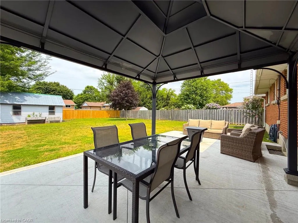 153 Connaught Avenue