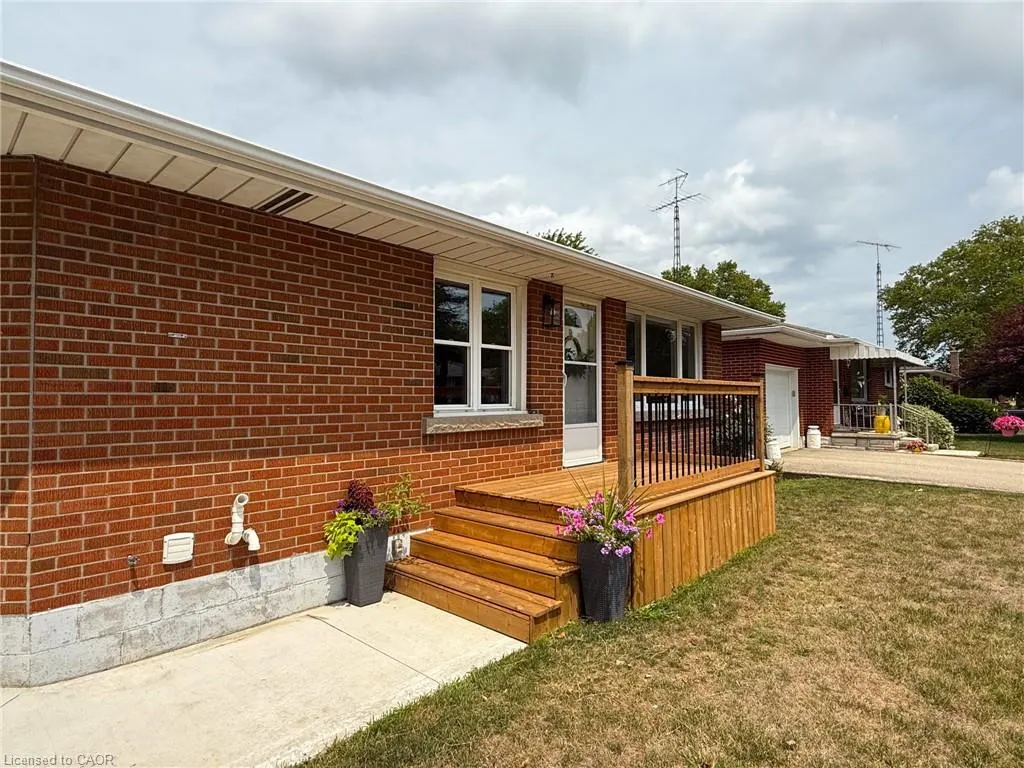 153 Connaught Avenue