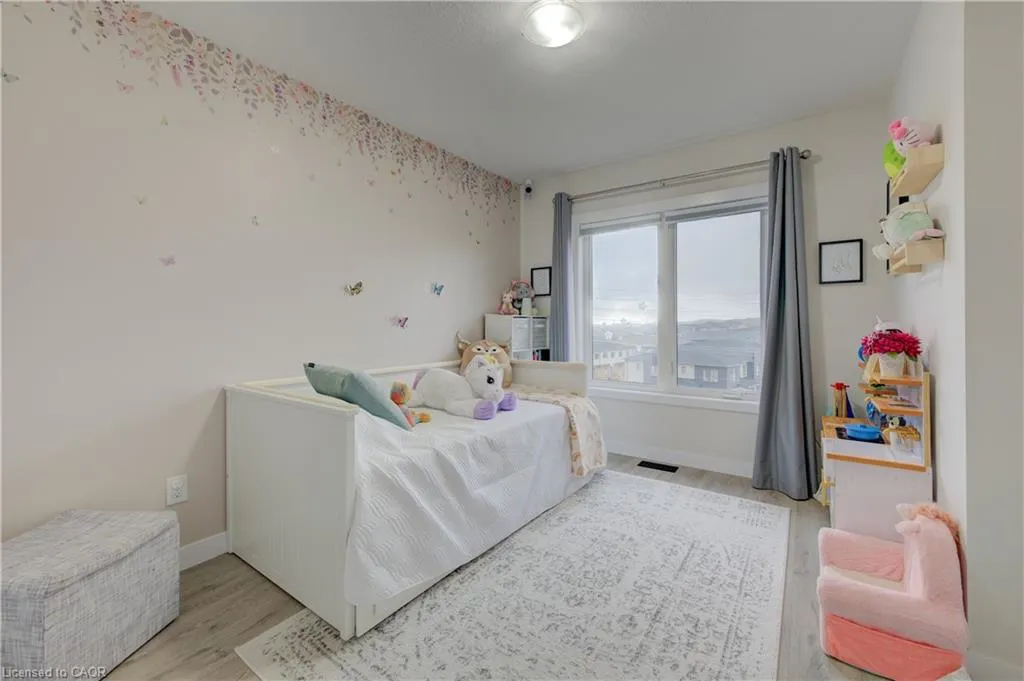 160 Rochefort Street, #A4