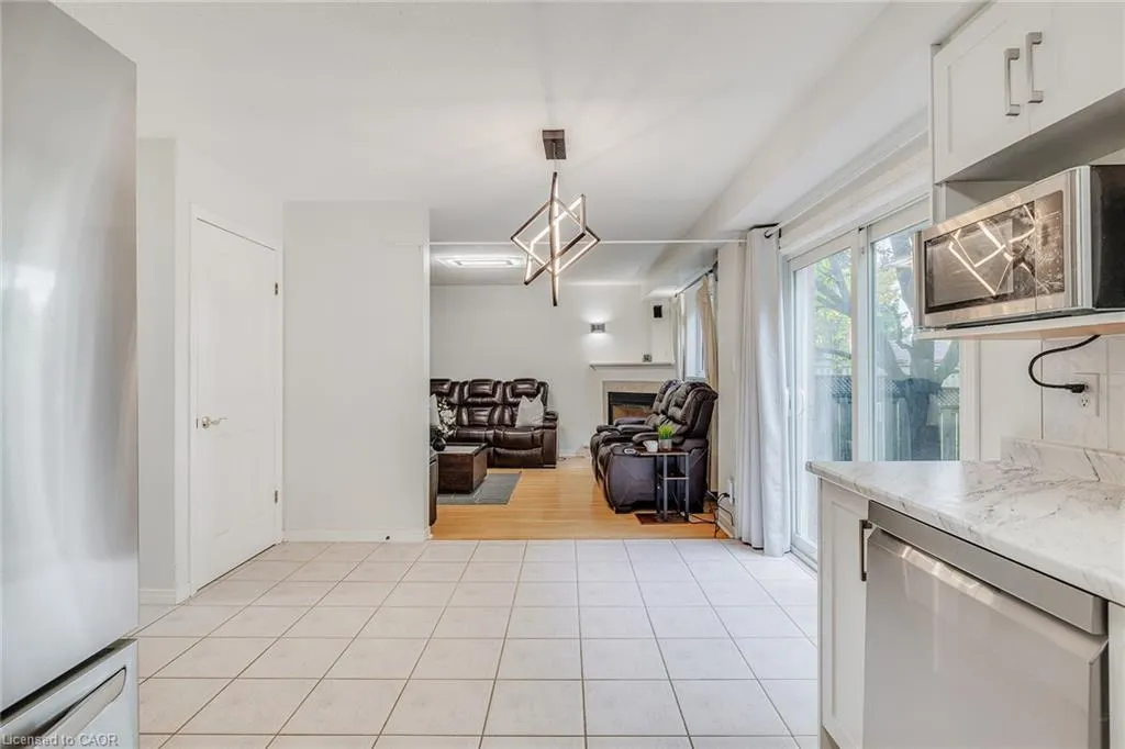77 Mccormick Drive