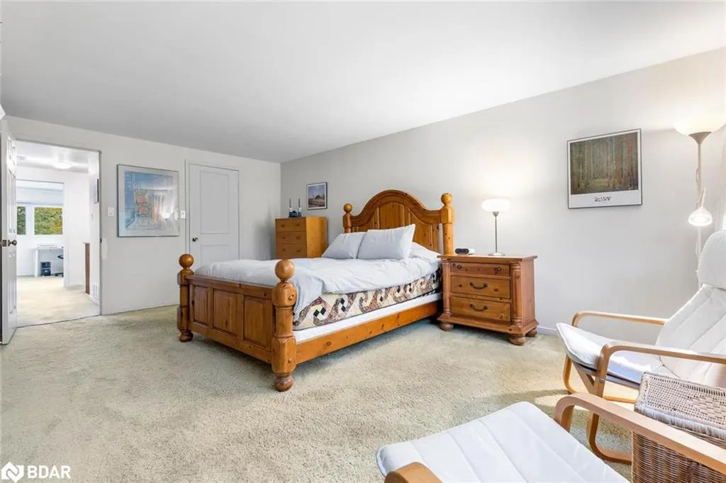 4265 Thom Gardens