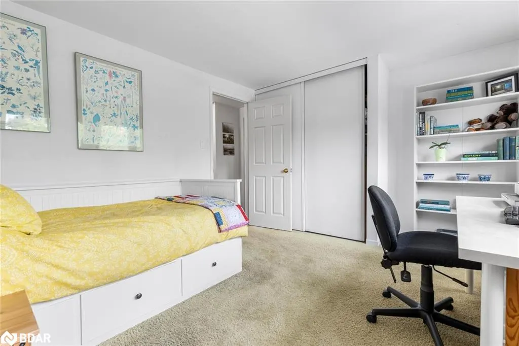 4265 Thom Gardens