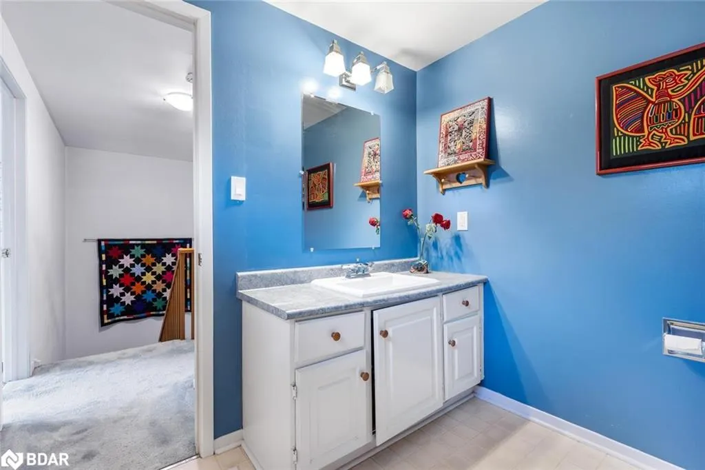 4265 Thom Gardens