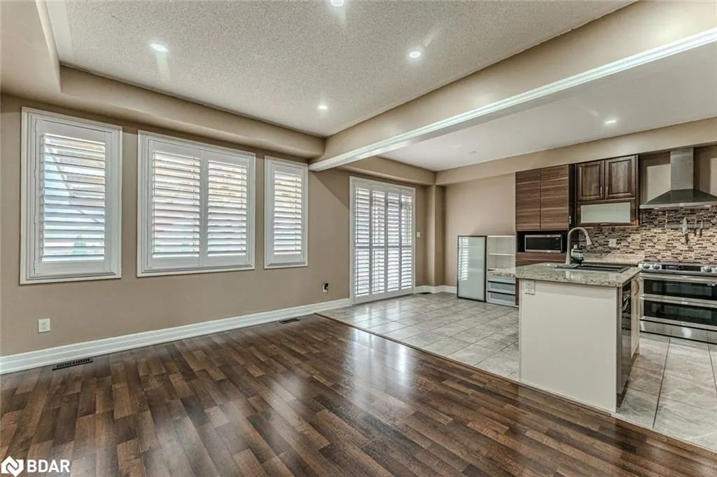 17 Wagner Crescent, #Upper