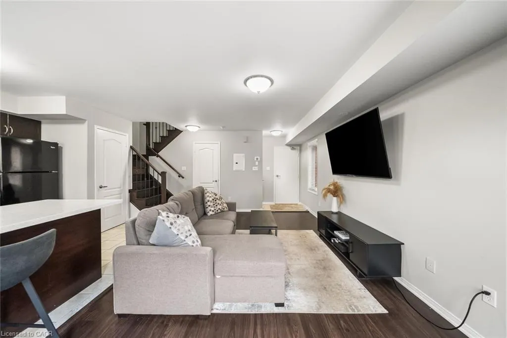 2551 Sixth Line, #3