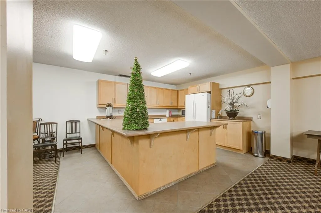 1225 North Shore Boulevard E, #503