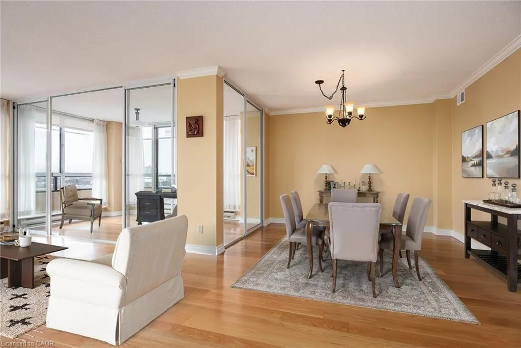 2 Lancaster Street E, #504